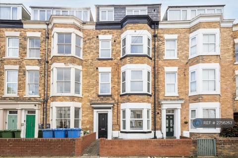 1 bedroom flat to rent, Trafalgar Square, Scarborough, YO12