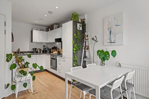 1 bedroom apartment to rent, Connersville Way, Croydon, CR0