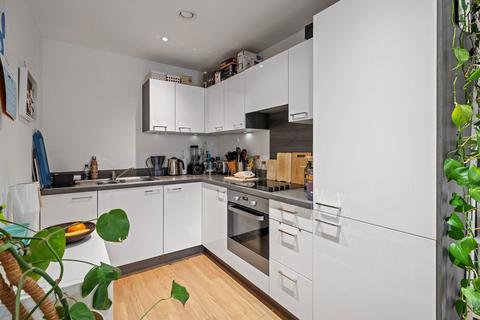 1 bedroom apartment to rent, Connersville Way, Croydon, CR0