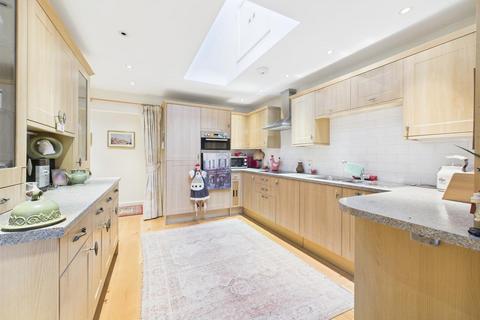 2 bedroom semi-detached bungalow for sale, Howletts Lane, Ruislip HA4