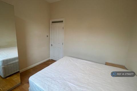 1 bedroom flat to rent, Cologne Road, London, SW11