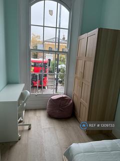 Tollington Road, London, N7