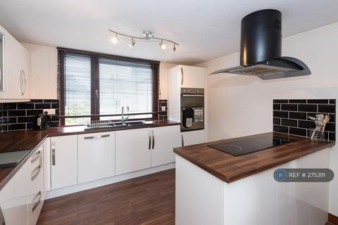 2 bedroom maisonette to rent, Bethany Gardens, Aberdeen, AB11