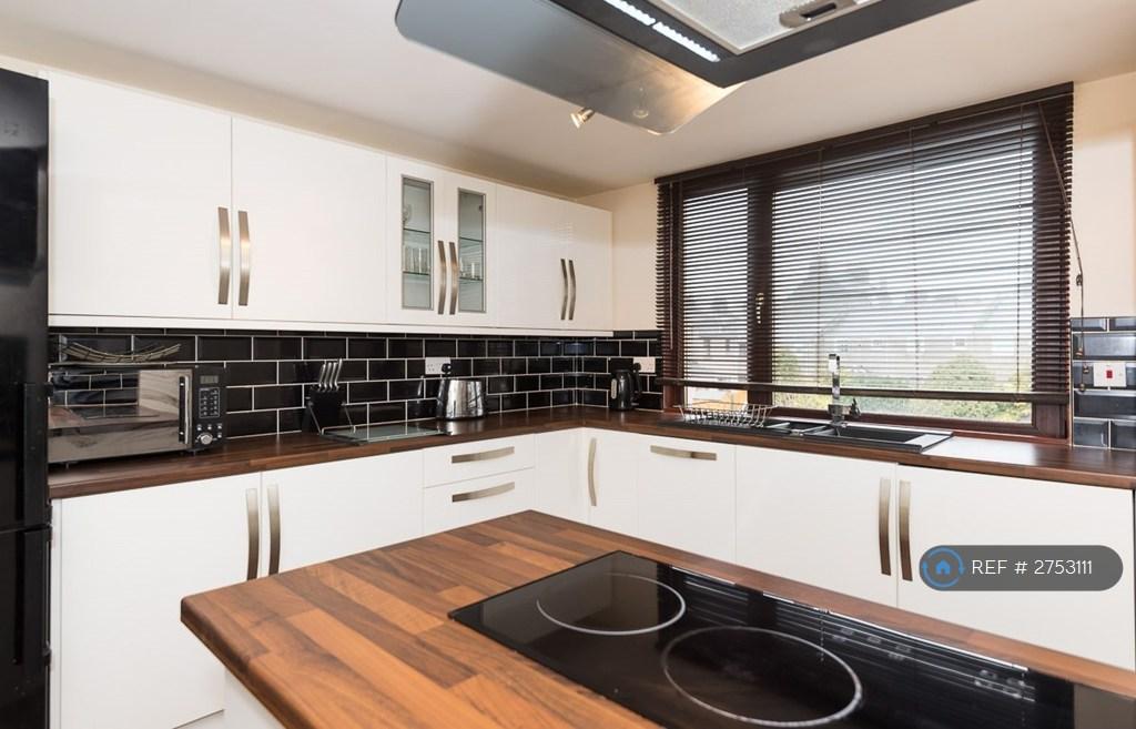 Open Plan Dinning Kitchen