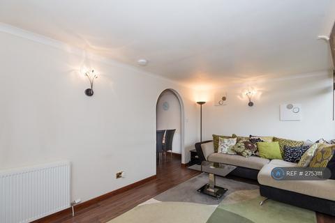 2 bedroom maisonette to rent, Bethany Gardens, Aberdeen, AB11