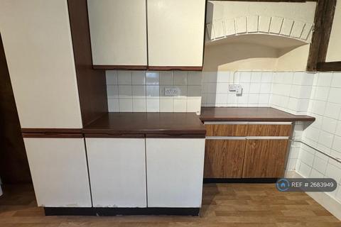 1 bedroom flat to rent, Hatfeild Road, Margate, CT9