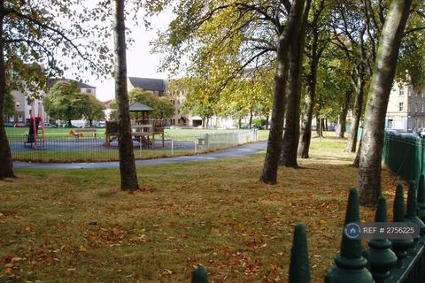 2 bedroom flat to rent, Murieston Place, Edinburgh, EH11