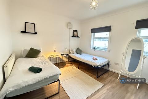 undefined, Roman Road, London, E2