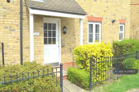 2 bedroom flat to rent, Exmoor Court, Romford, RM3