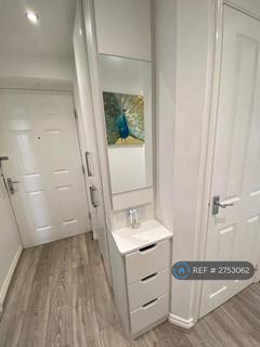 2 bedroom flat to rent, Galapagos Grove, Bletchley, Milton Keynes, MK3