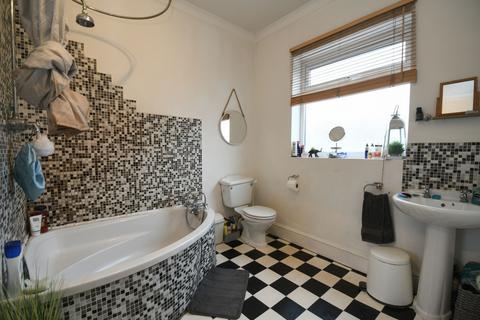 2 bedroom terraced house for sale, Winchester Road, Salford, M6