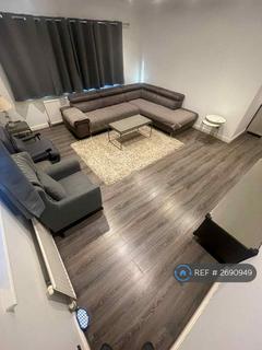 2 bedroom flat to rent, Dene House, Stockport, SK4