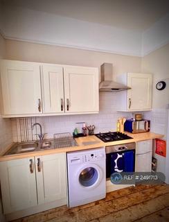 2 bedroom flat to rent, Manor House, Whitstable, CT5