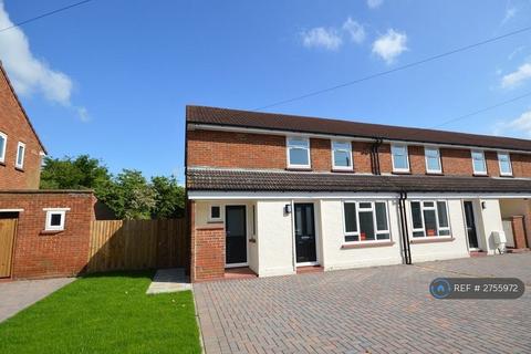3 bedroom semi-detached house to rent, Beavers Crescent, Hounslow, TW4