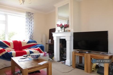 3 bedroom semi-detached house to rent, Burnthouse Lane, Exeter, EX2