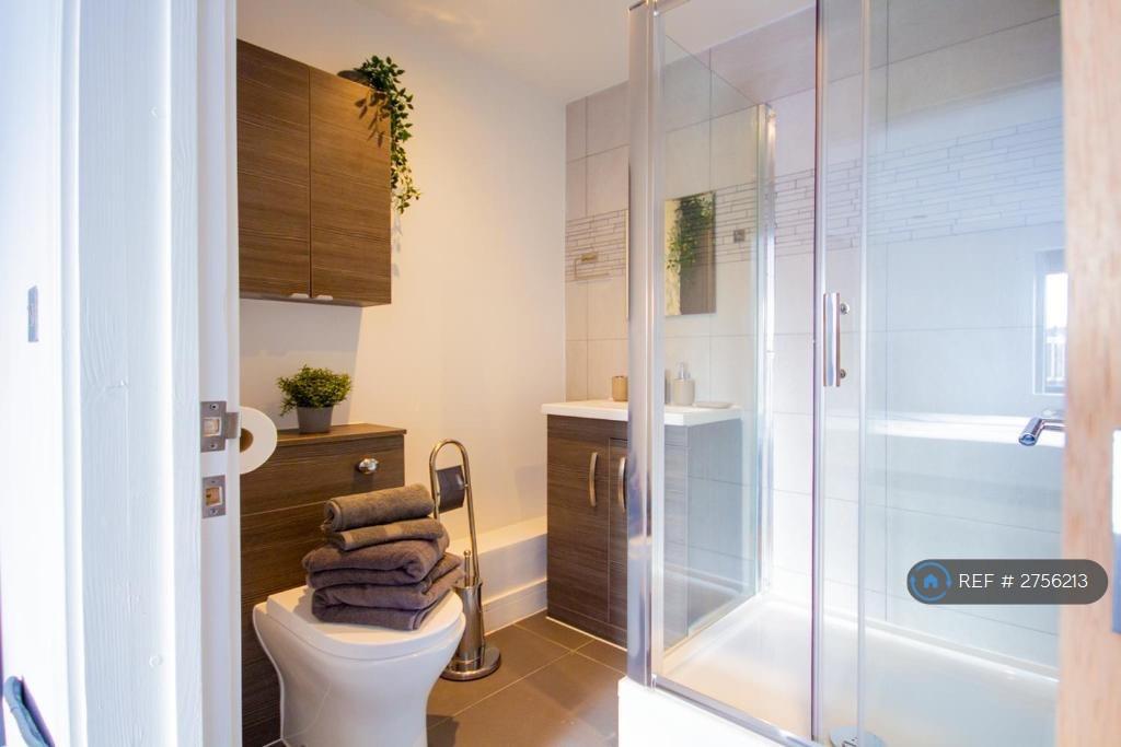 Master Ensuite