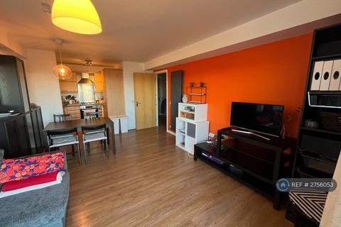 2 bedroom flat to rent, Thorntreeside, Edinburgh, EH6