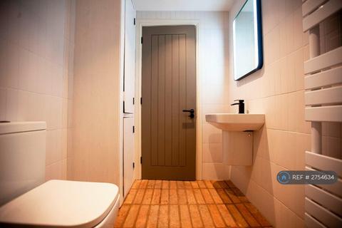 1 bedroom flat to rent, Wilbraham Road, Manchester, M16