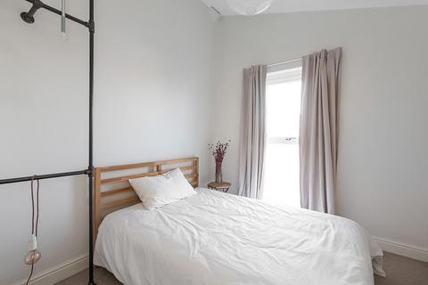 1 bedroom flat for sale, Rodwell Road, East Dulwich, London, SE22