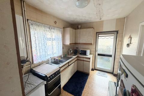 undefined, Heol Dinbych, Llanelli SA15
