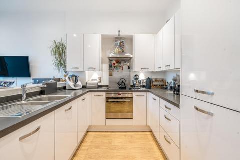 2 bedroom flat for sale, Edmund Street, Camberwell, London, SE5