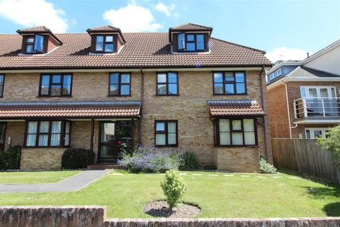 2 bedroom flat to rent, Whitefield Road, New Milton, BH25 6DF