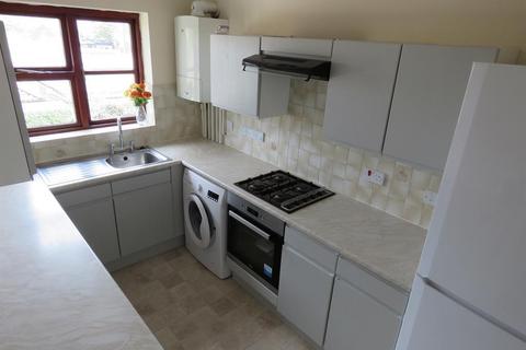 2 bedroom flat to rent, Whitefield Road, New Milton, BH25 6DF