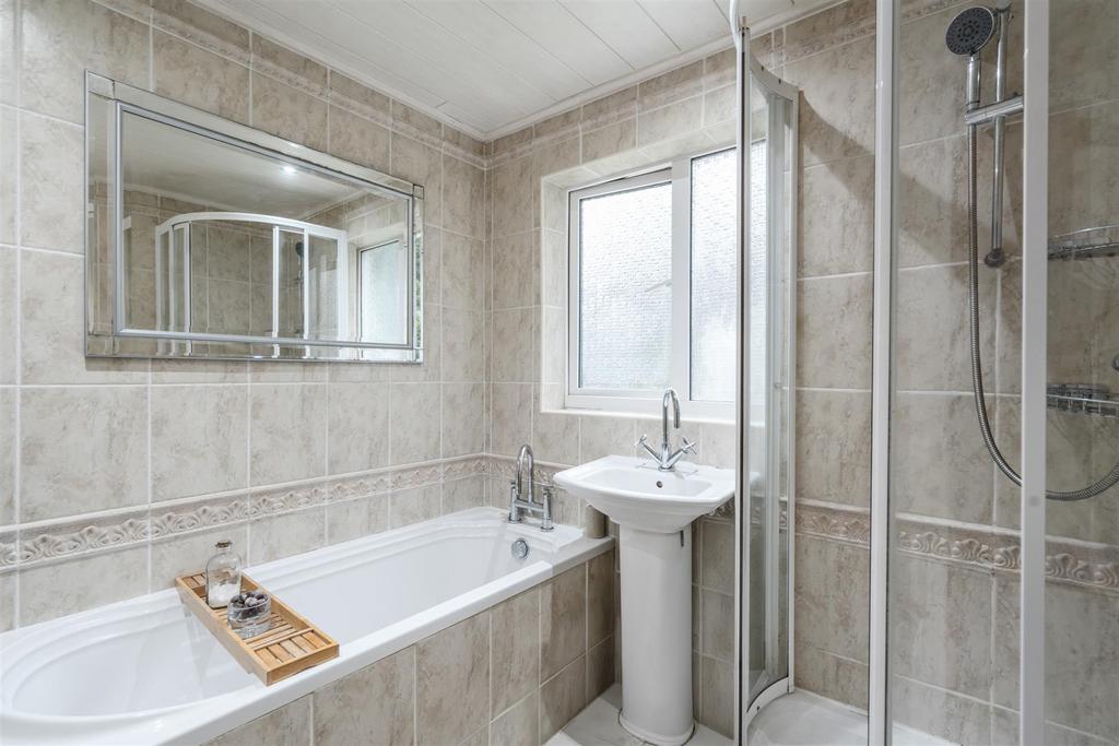 119 Wells Green Road 14.jpg