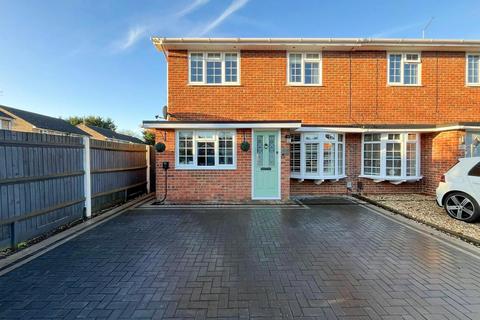 3 bedroom semi-detached house for sale, Gresham Way, Frimley Green, GU16