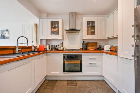 undefined, New Road, Brentford, TW8