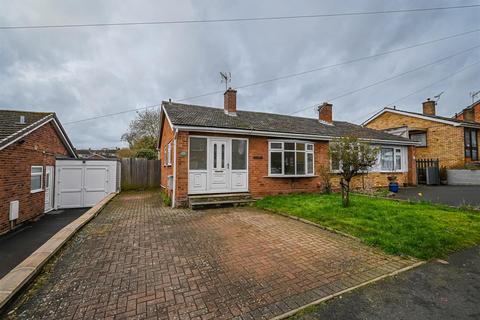 2 bedroom semi-detached house to rent, 13 Queensway Drive, Bridgnorth