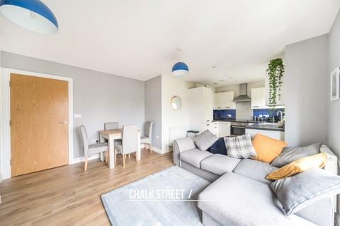 2 bedroom flat for sale, Riverwood Court, Stafford Avenue, Hornchurch, RM11