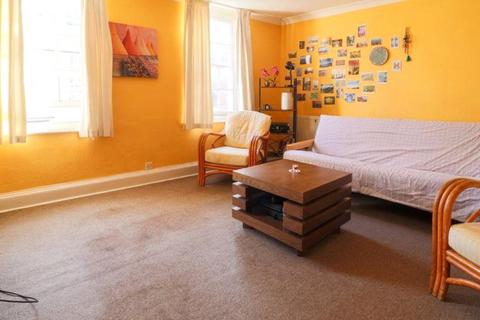 2 bedroom apartment to rent - Birstall Road, London, N15