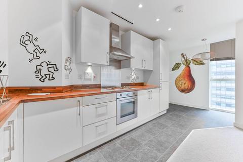 1 bedroom flat for sale, Saffron Central Square, Croydon, CR0
