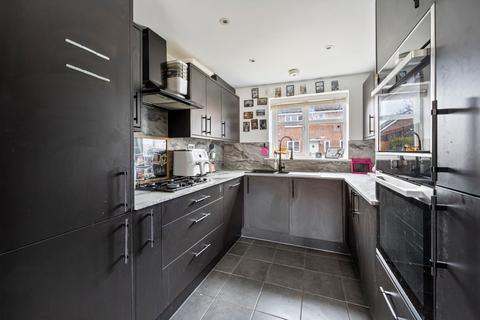 3 bedroom terraced house for sale, Thompson Road, Broadbridge Heath, RH12