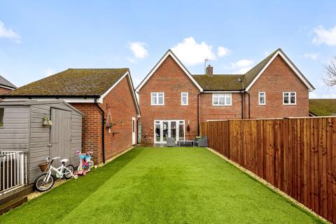 3 bedroom terraced house for sale, Thompson Road, Broadbridge Heath, RH12