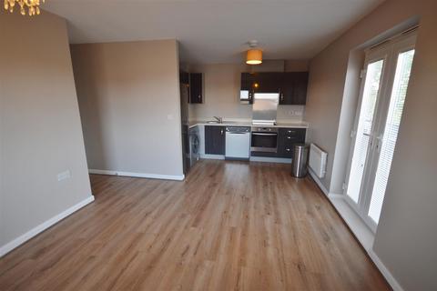 2 bedroom apartment to rent, Morris Road, Castleford