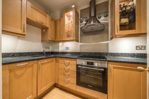 2 bedroom flat to rent, Queen's Gate Terrace, London SW7