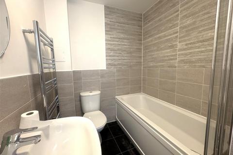 5 bedroom terraced house to rent, Little Red Walk, Dartford DA1