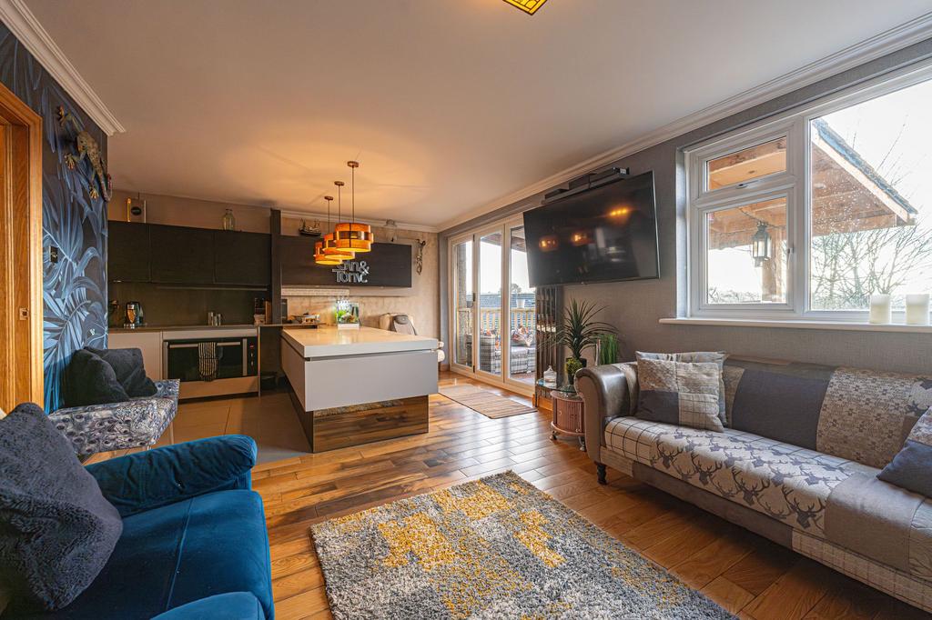 Kitchen/Lounge