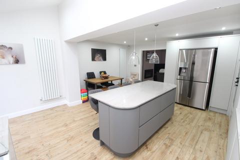 3 bedroom semi-detached house for sale, The Bridle, Leicester LE2