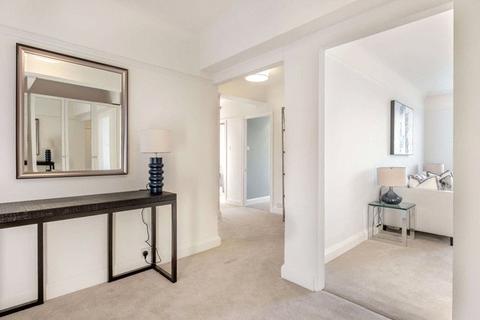 2 bedroom apartment to rent, Pelham Court, SW3