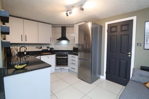 3 bedroom detached house for sale, Wallingbrook Rise, Worksop S80