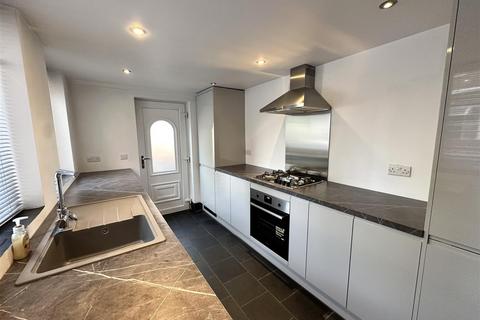 3 bedroom terraced house to rent, Borough Road, Altrincham