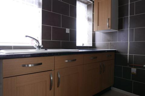 2 bedroom flat to rent, 38 Scott Street, Freetown Way, Hull
