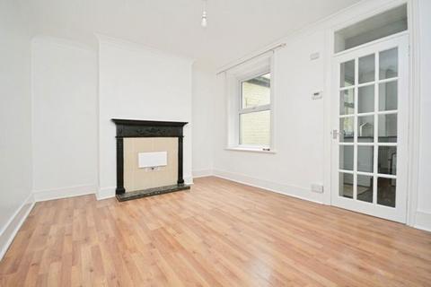 2 bedroom maisonette to rent, Crecent Road, Margate, CT9 5AP