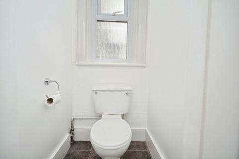 2 bedroom maisonette to rent, Crecent Road, Margate, CT9 5AP