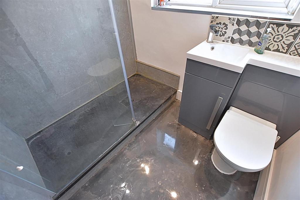 Shower room (ground floor)