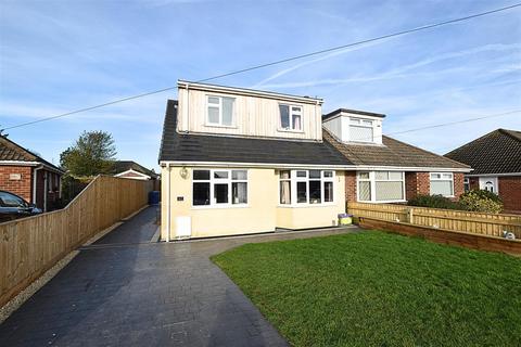 5 bedroom semi-detached bungalow for sale, Boundary Road, Grimsby DN33