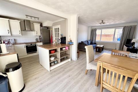 3 bedroom terraced house for sale, Hewitt Road, Poole BH15